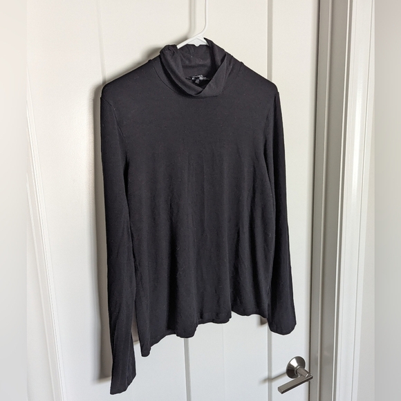 Eileen Fisher Black Turtleneck Long Sleeve Top sz M - Picture 2 of 5
